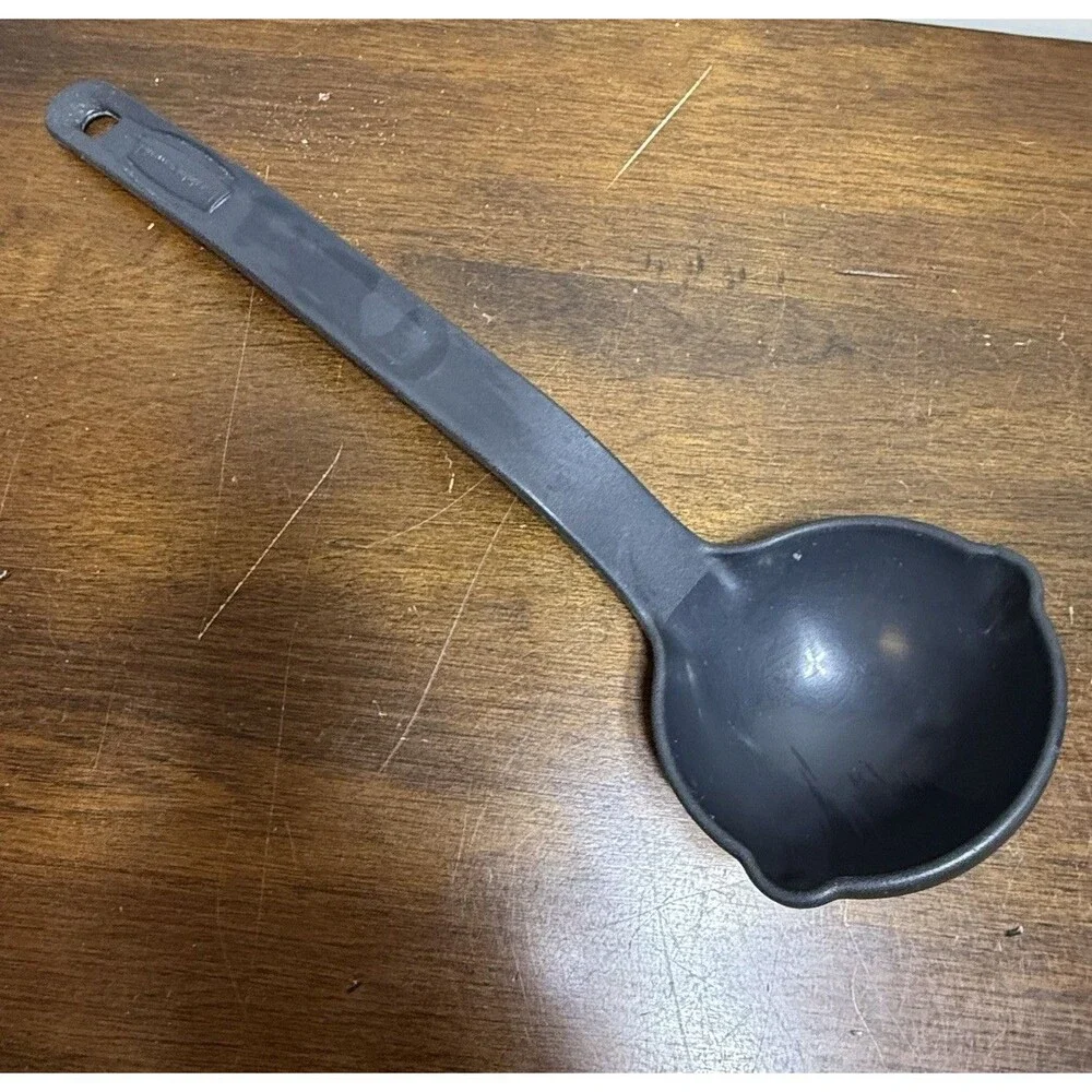 Vintage Rubbermaid Ladle 1975 Black Nylon Plastic Heavy Duty Double Spout Dipper
